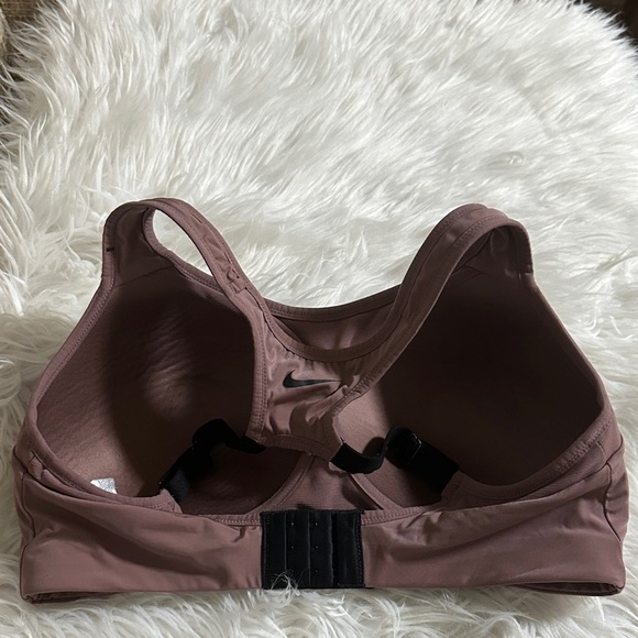 Nike Alpha Women's High-Support Padded Keyhole Women's Bra Sports Bra Size M - Picture 4 of 8